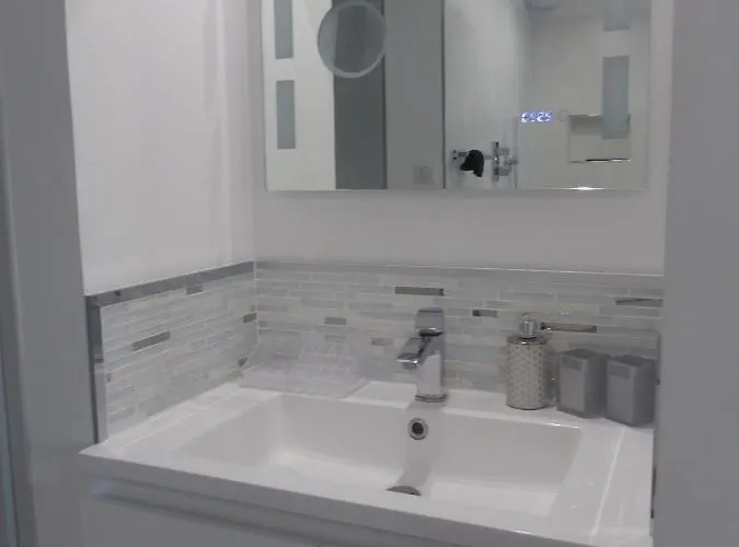 アパート Golden Paradise 007 Helio 66 アグド