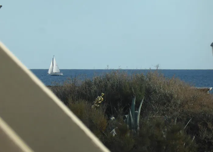 Golden Paradise 007 Helio 66 アパート アグド